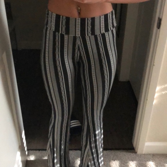 Patterned pants - Picture 3 of 5